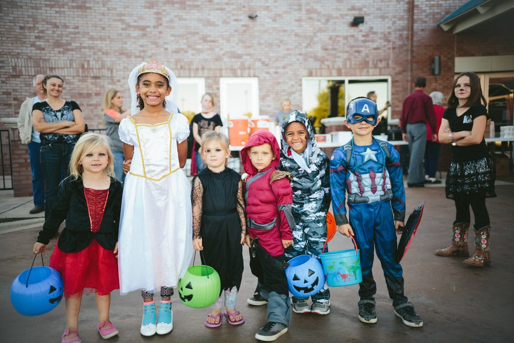 Kids in halloween costume.